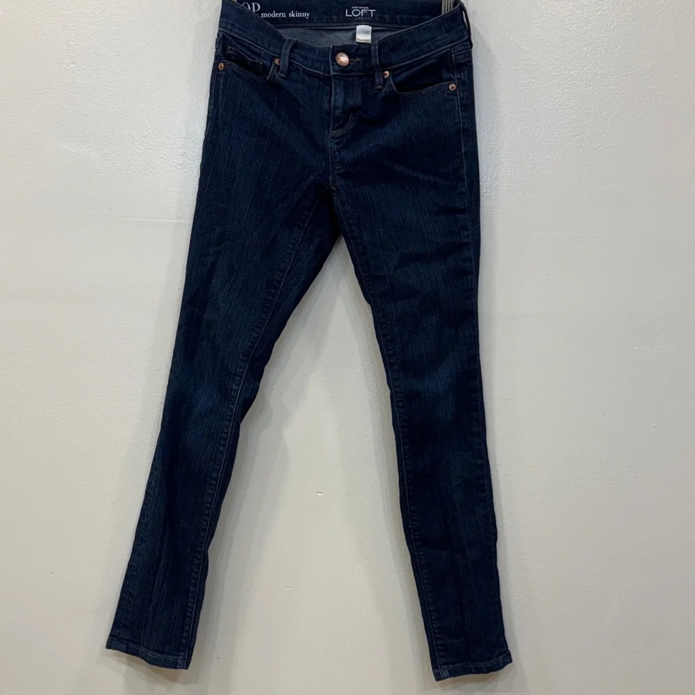 LOFT Women's Skinny Jeans in Black and Dark Blue - Picture 11 of 14